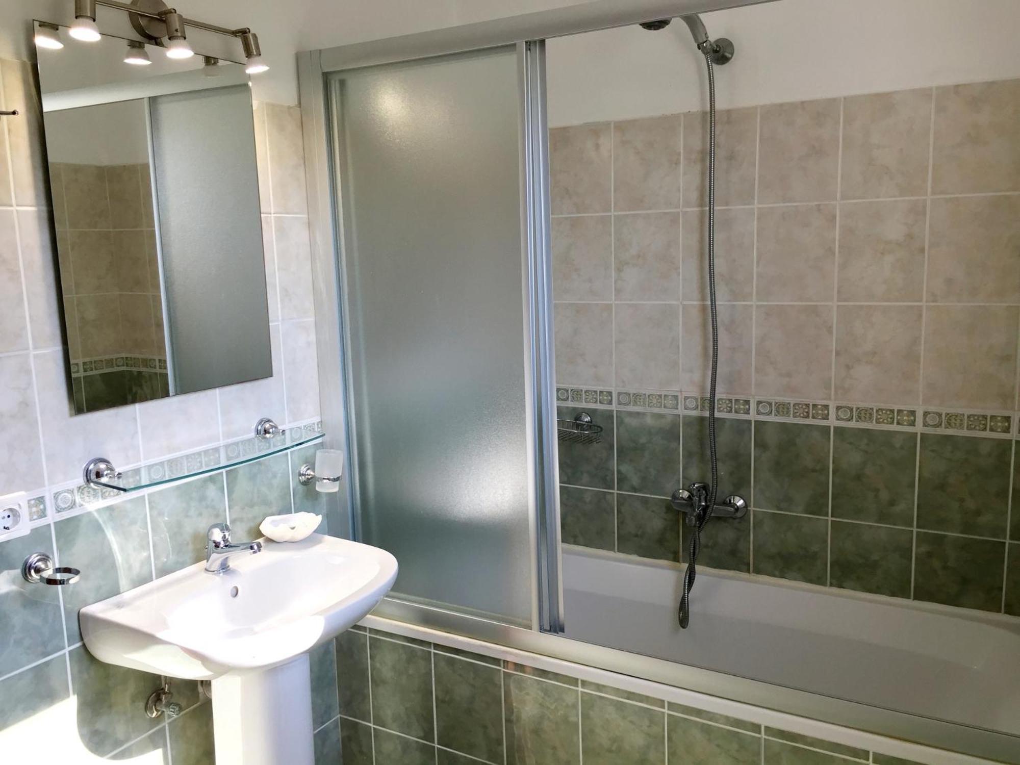 Villa Petrino - Central Flat Location Within Kassiopi. Sleeps 8 Zewnętrze zdjęcie